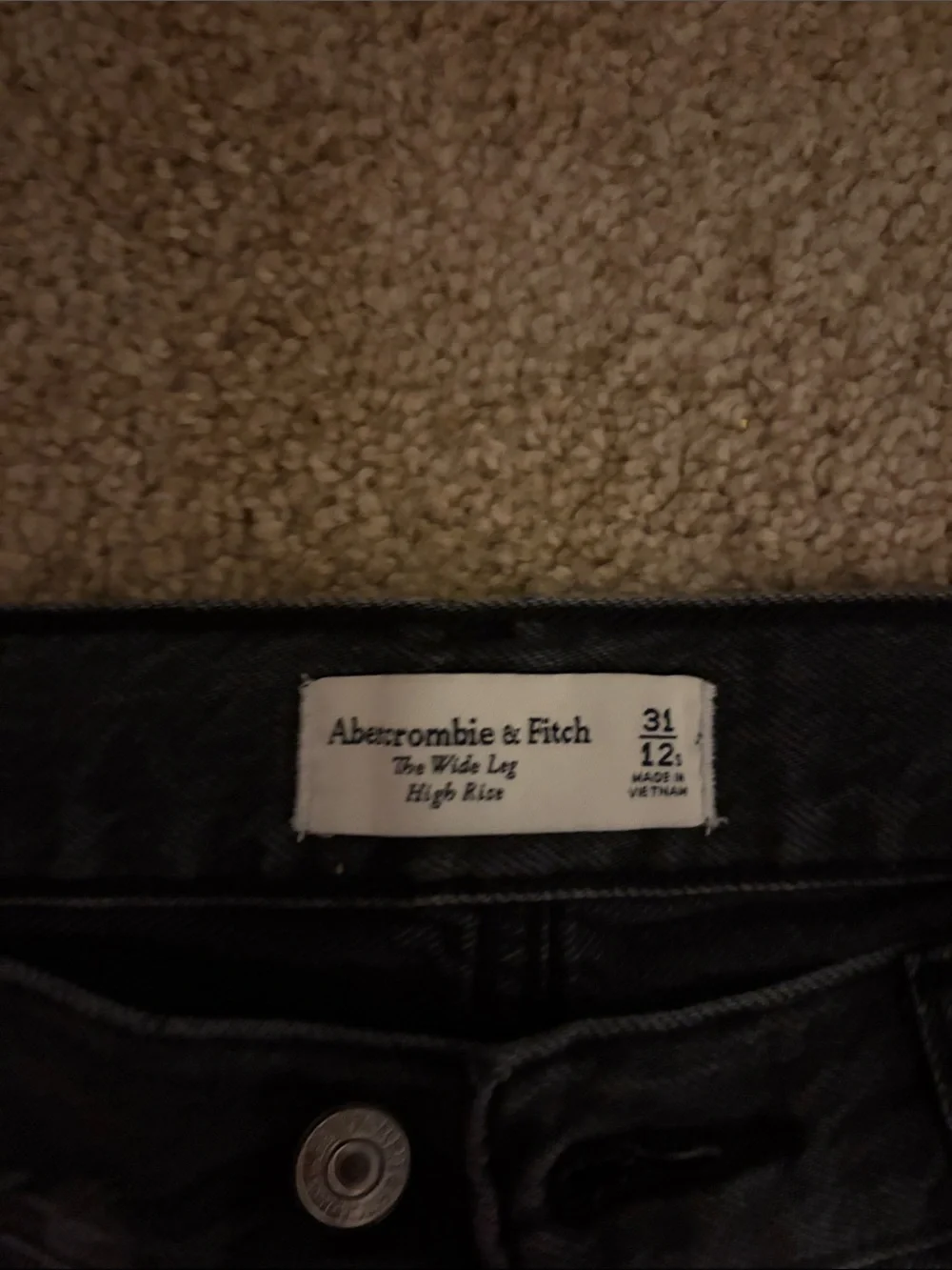 Classic Black Women’s Jeans